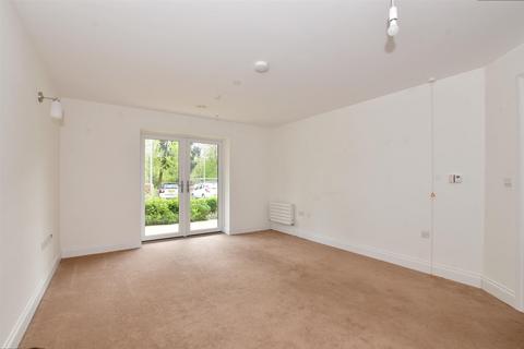 1 bedroom ground floor flat for sale