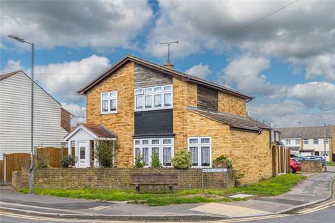 High Street, Great Wakering... 3 bed detached house for sale