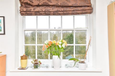 Mount Pleasant, Arundel, West Sussex 1 bed apartment for sale