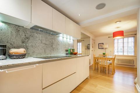 South Gatehouse, Roehampton SW15 2 bed detached house for sale