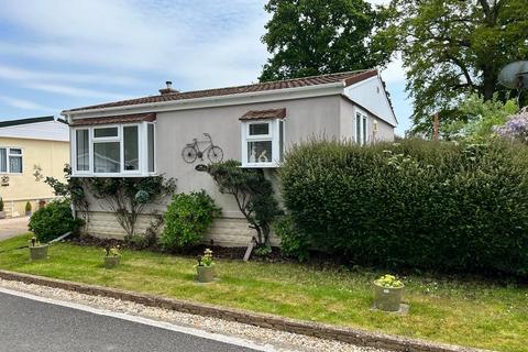 Church Farm Close, Dibden... 2 bed mobile home for sale
