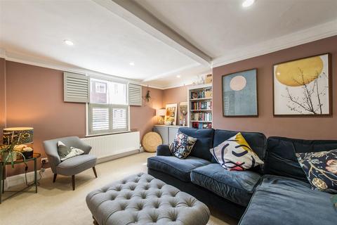 East Street, Tonbridge 3 bed terraced house for sale