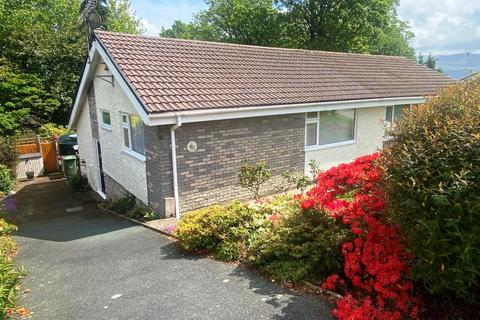 2 bedroom semi-detached bungalow for sale