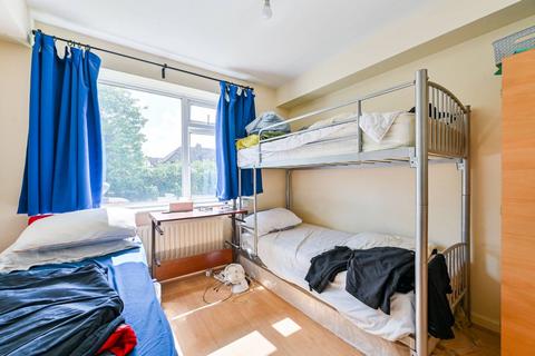 Poplar Grove, Wembley Park, Wembley, HA9 2 bed flat for sale