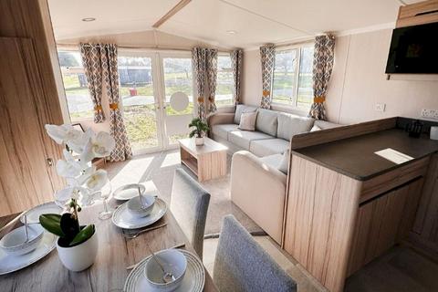 2 bedroom static caravan for sale