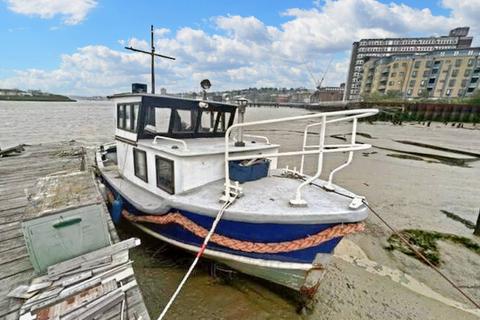 High Street, Rochester ME1 1 bed houseboat for sale