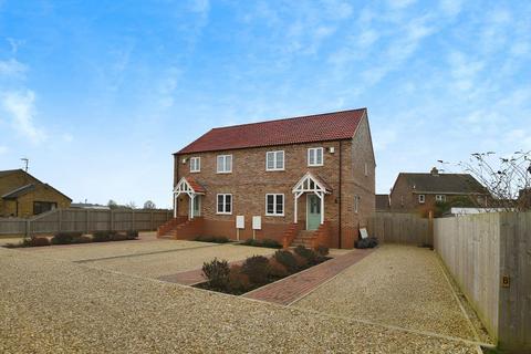 Crown Avenue, Holbeach St Marks... 3 bed semi