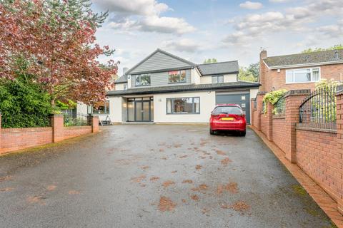 6 bedroom detached house for sale