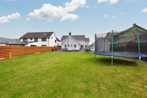 West Grove Lane, Hundleton, Pembroke 5 bed detached house for sale