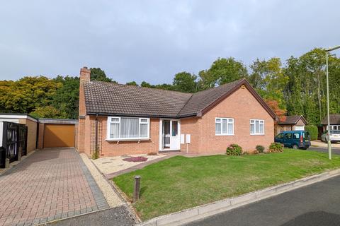 Roberts Close, Everton, Lymington SO41 3 bed detached bungalow for sale