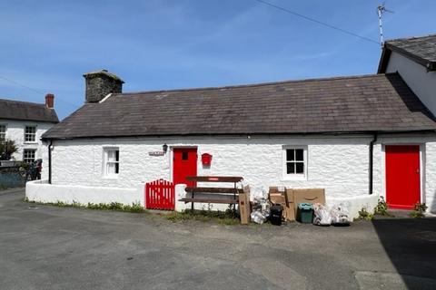 2 bedroom cottage for sale