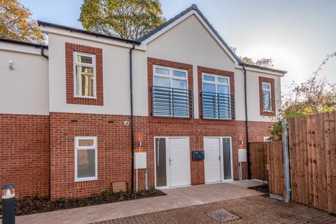 Cavell Court, Woodbridge, IP12 1FR 2 bed terraced house for sale