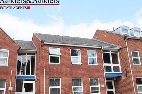 Stratford Road, Alcester, B49 2 bed apartment for sale