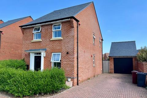 Salvadori Gardens, Chichester... 3 bed detached house for sale