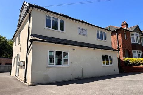 Sholing, Southampton, Hampshire, SO19 2 bed flat for sale