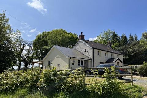 Esgardawe, Llandeilo, SA19 3 bed property with land for sale