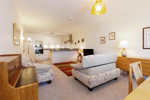 Beacon Court, Bankwell Road, Anstruther 2 bed apartment for sale