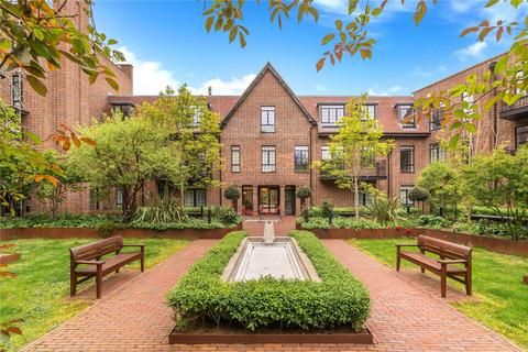 Hampstead Reach, 81 Chandos Way... 2 bed flat for sale