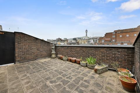 Harley Street, Marylebone Village... 4 bed flat for sale