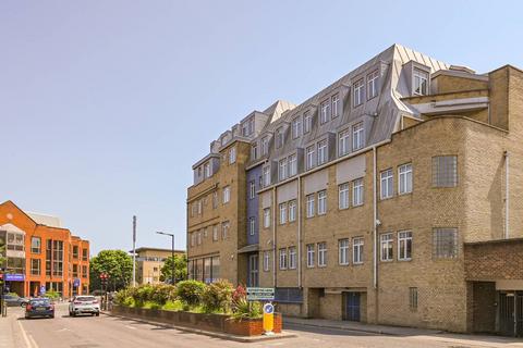 Station Road, Harrow, HA1 2 bed flat for sale