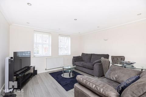 Southbourne Road, Southbourne, BH6 2 bed apartment for sale