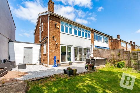 Berkeley Drive, Hornchurch, RM11 3 bed semi