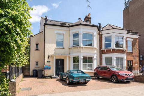 High Road, Whetstone, London, N20 6 bed semi