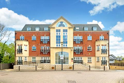 Post Office Lane, Beaconsfield, HP9 2 bed apartment for sale