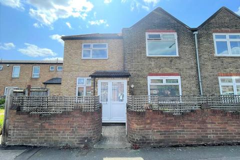 5 bedroom semi-detached house for sale