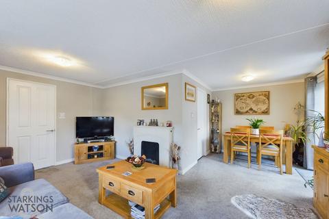 The Meadows, Eye Road, Brome 2 bed park home for sale