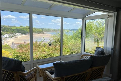 Malin Court, Saundersfoot... 2 bed flat for sale