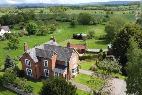 Tewkesbury Road, The Leigh... 5 bed detached house for sale