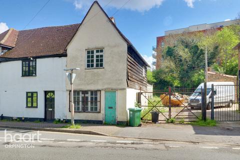 High Street, Orpington 1 bed end of terrace house for sale