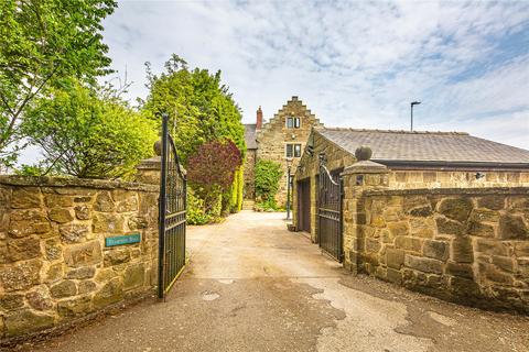 5 bedroom semi-detached house for sale