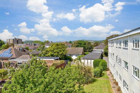 Sompting Road, Lancing, West Sussex 2 bed flat for sale