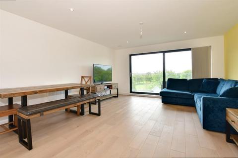 Leacon Road, Ashford, Kent 2 bed apartment for sale