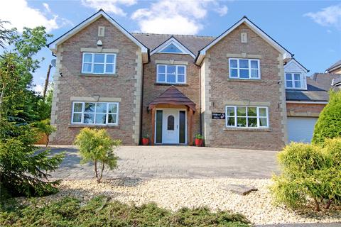 6 bedroom detached house for sale