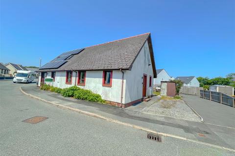 2 bedroom semi-detached bungalow for sale