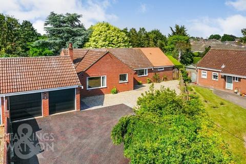 4 bedroom detached bungalow for sale