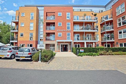 Goldwyn House,Studio Way, Borehamwood 2 bed flat for sale