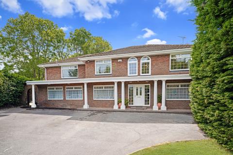 Selling Court, Selling, FavershamME13... 5 bed detached house for sale