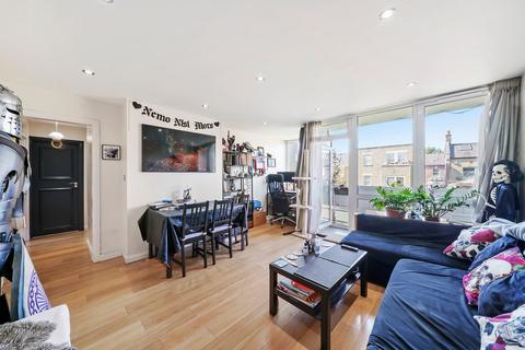 Fermoy Road, London 2 bed apartment for sale