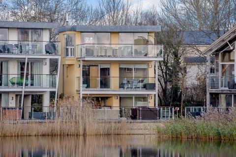 11 Howells Mere, Lower Mill Estate 5 bed detached house for sale