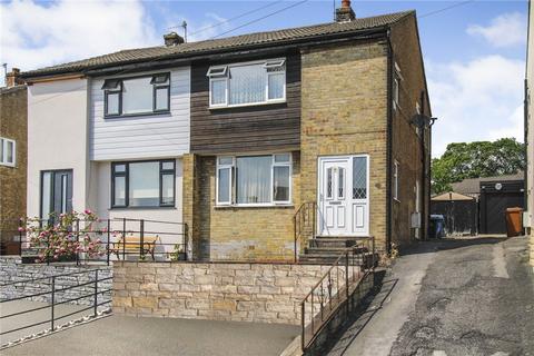 Windsor Avenue, Skipton, North... 3 bed semi