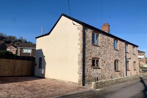 3 bedroom cottage for sale