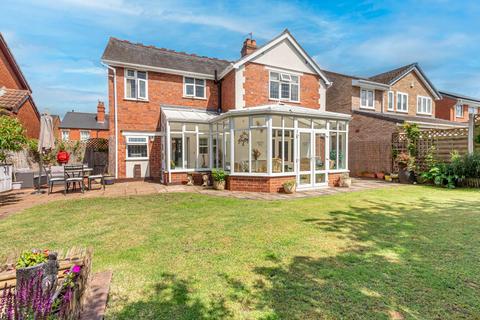 Eggington Road, Wollaston, DY8 4QJ 4 bed detached house for sale