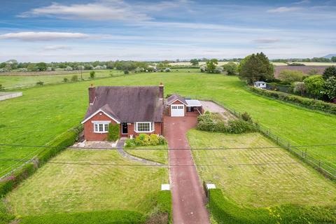 Giantswood Lane, Somerford Booths 3 bed detached house for sale