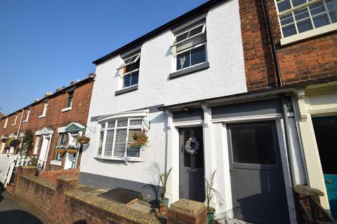 Beacalls Lane, Castlefields, Shrewsbury 3 bed terraced house for sale