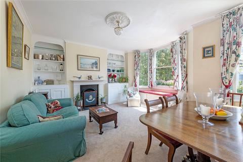 Lavender Sweep, SW11 2 bed apartment for sale