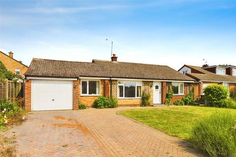 Swains Close, Tadley, Hampshire, RG26 3 bed bungalow for sale